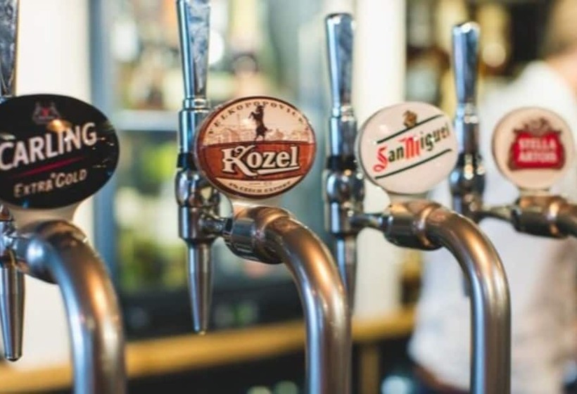 ペンション The Old Courthouse Inn