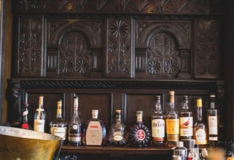 ペンション The Old Courthouse Inn