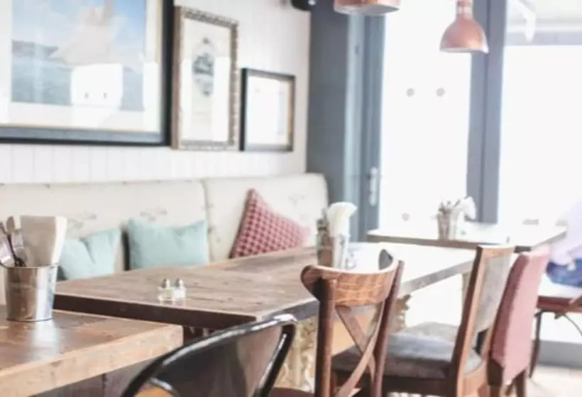 ペンション The Old Courthouse Inn