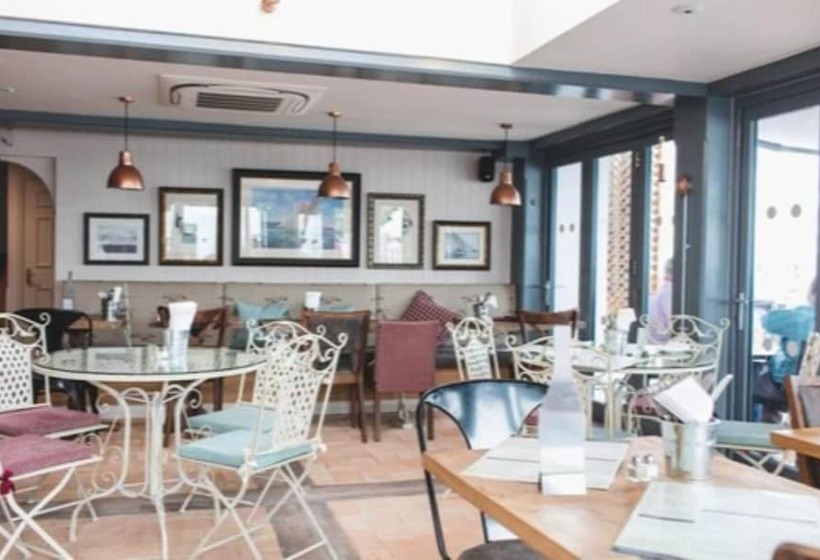 ペンション The Old Courthouse Inn