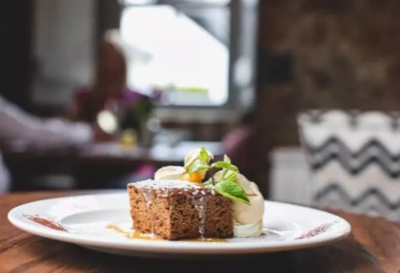 ペンション The Old Courthouse Inn