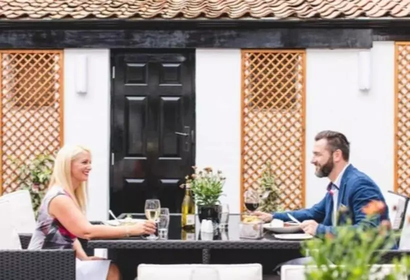 ペンション The Old Courthouse Inn