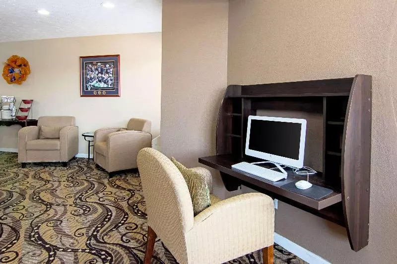 Отель Auburn Lodge Near University