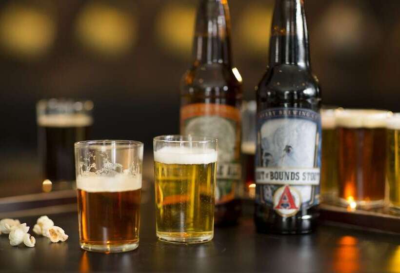 בית מלון כפרי Basecamp Boulder