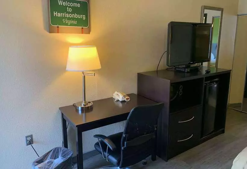 호텔 Days Inn By Wyndham Harrisonburg