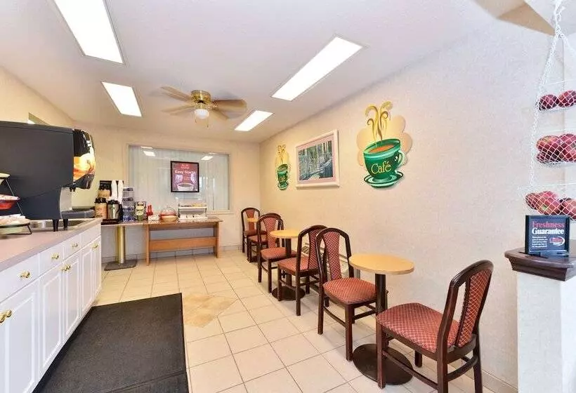 호텔 Days Inn By Wyndham Harrisonburg