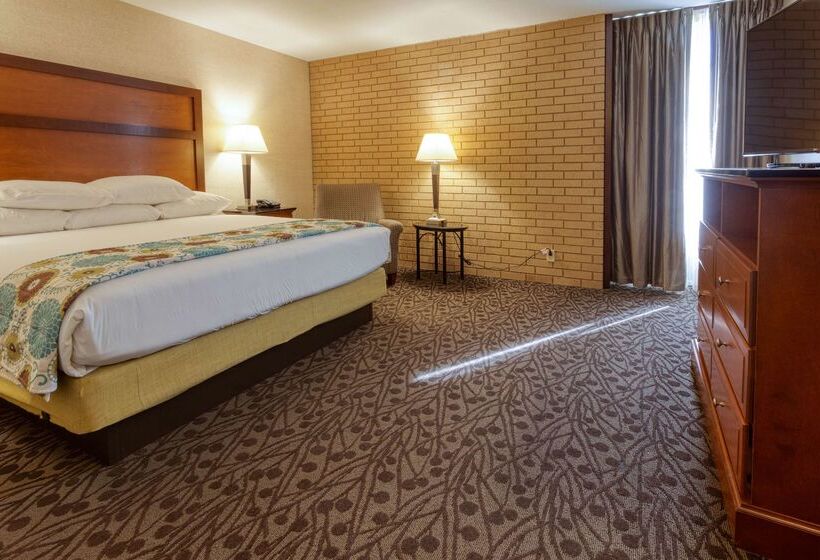 هتل Drury Inn & Suites Atlanta Airport