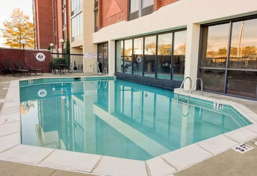 酒店 Drury Inn & Suites Atlanta Airport