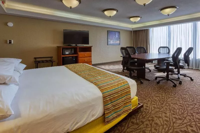 酒店 Drury Inn & Suites Atlanta Airport
