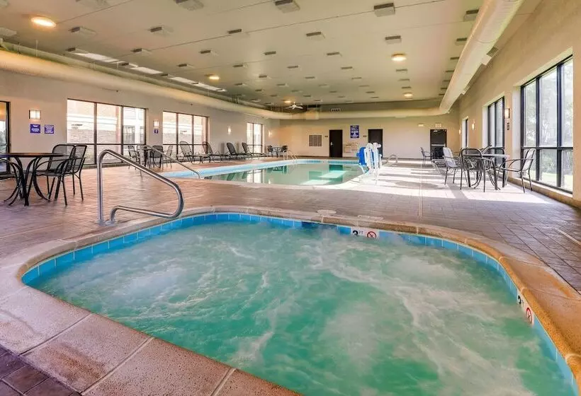 호텔 Drury Inn & Suites St. Joseph