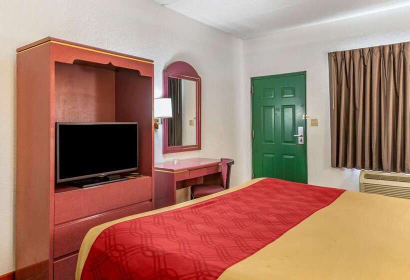 هتل Econo Lodge Inn & Suites