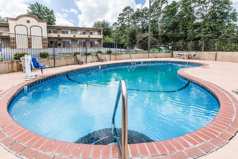 هتل Econo Lodge Macon