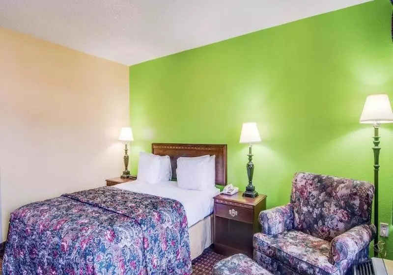 Отель Econo Lodge Marion I 81