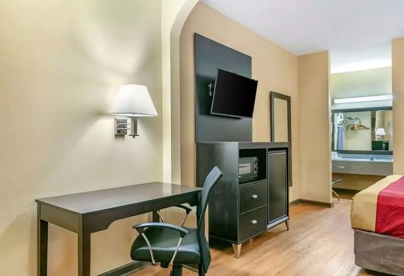 فندق Econo Lodge