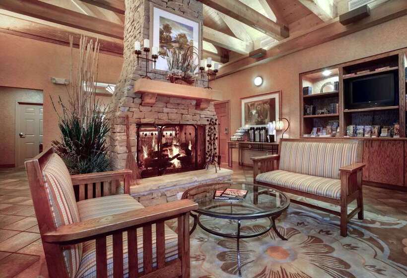 فندق Econo Lodge Pigeon Forge Riverside