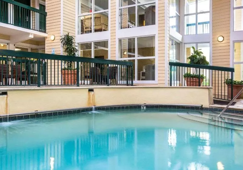 호텔 Econo Lodge Pigeon Forge Riverside