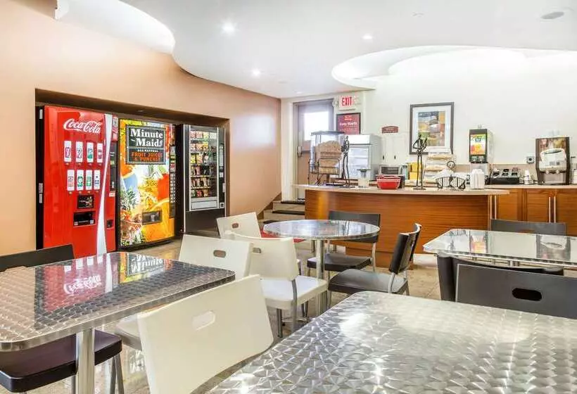 ホテル Econo Lodge