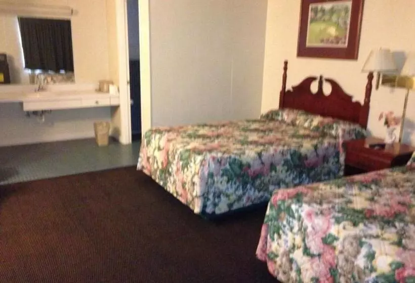 Отель Economy Inn Cullman