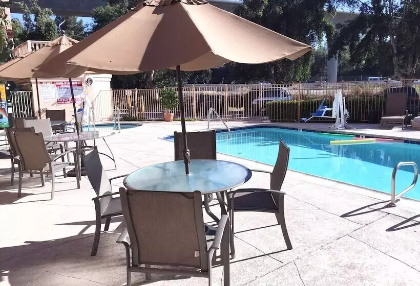 酒店 Heritage Inn La Mesa