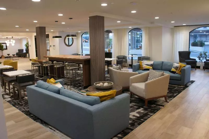 Hotelli La Quinta Inn & Suites By Wyndham Santa Cruz