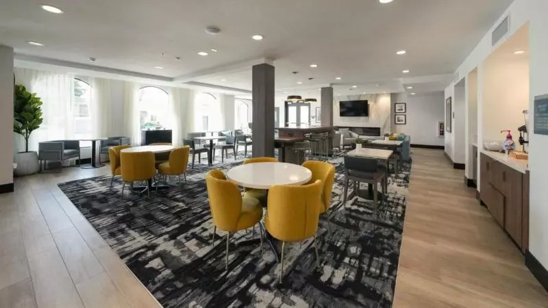 Hotelli La Quinta Inn & Suites By Wyndham Santa Cruz