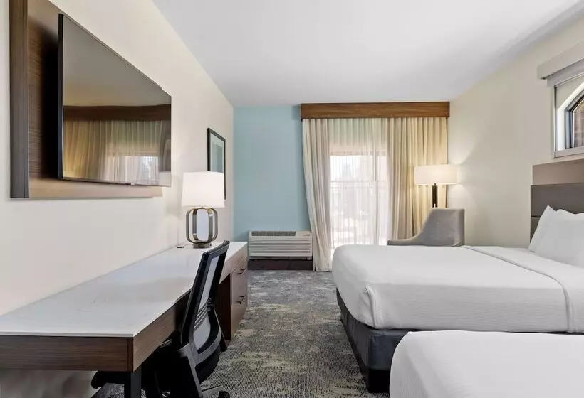 Hotelli La Quinta Inn & Suites By Wyndham Santa Cruz