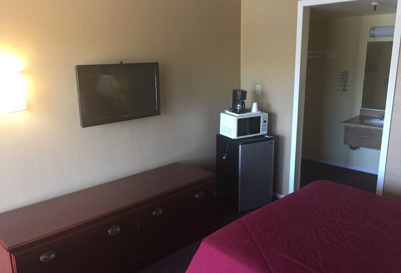 Отель Park Avenue Inn & Suites