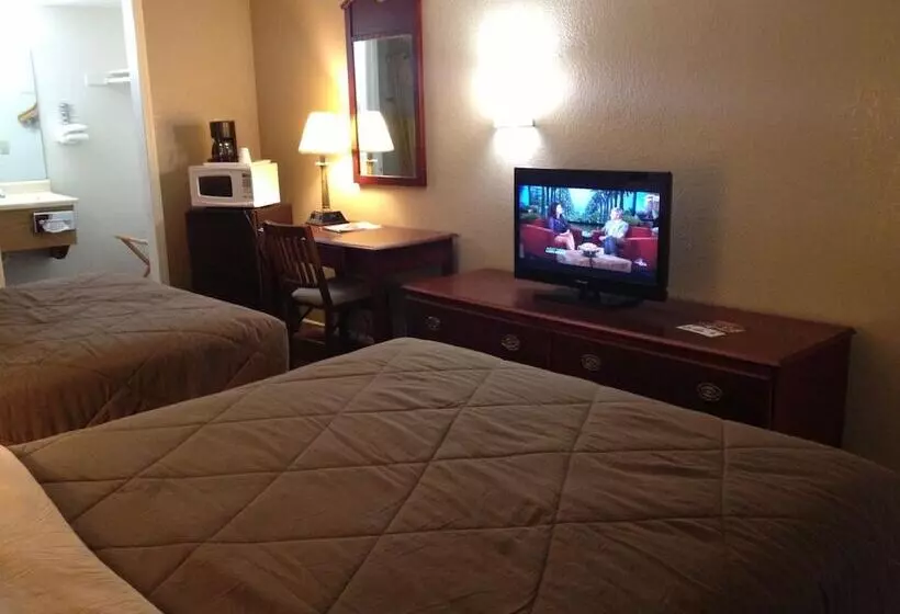 Отель Park Avenue Inn & Suites