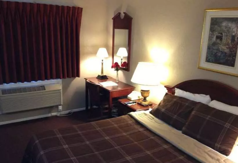 Отель Park Avenue Inn & Suites