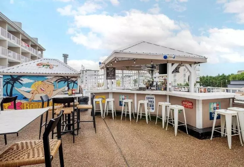 Отель Quality Inn & Suites Ocean City Fenwick