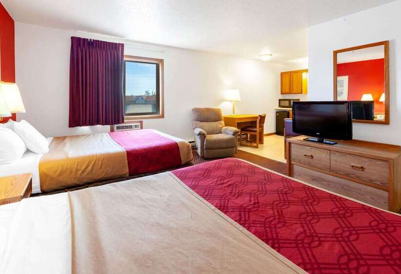 هتل Travelodge By Wyndham Escanaba