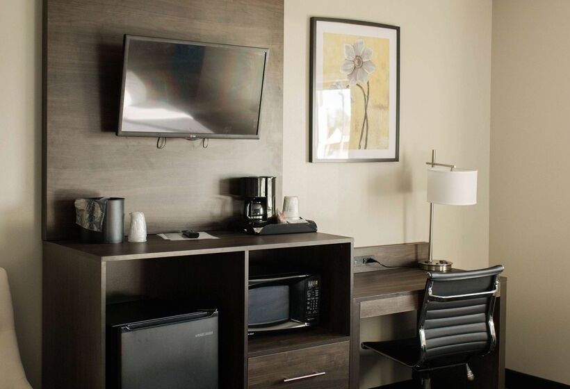 هتل Travelodge By Wyndham Escanaba