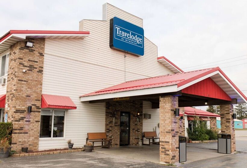 هتل Travelodge By Wyndham Escanaba