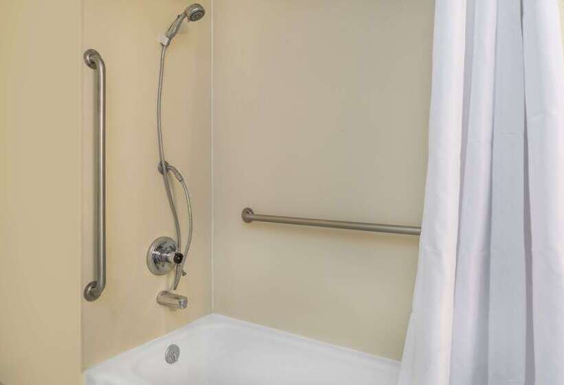 בית מלון כפרי Travelodge By Wyndham Klamath Falls