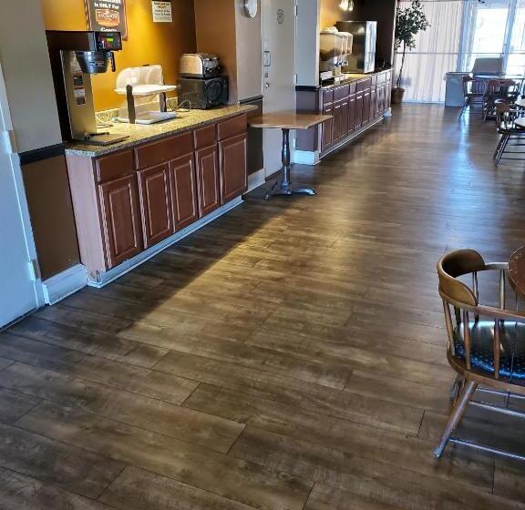 Jackson Hotel & Convention Center