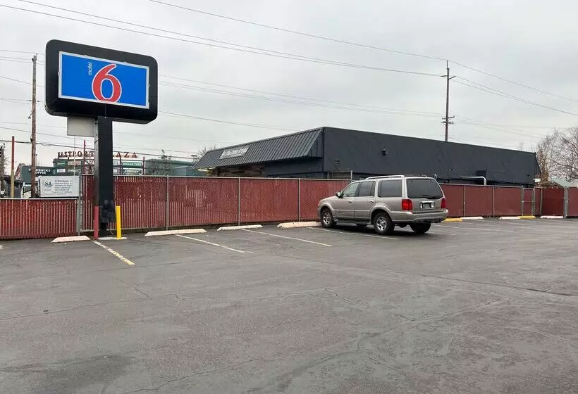 Motel 6 Portland Or Southeast