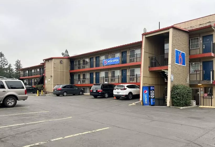 Motel 6 Portland Or Southeast