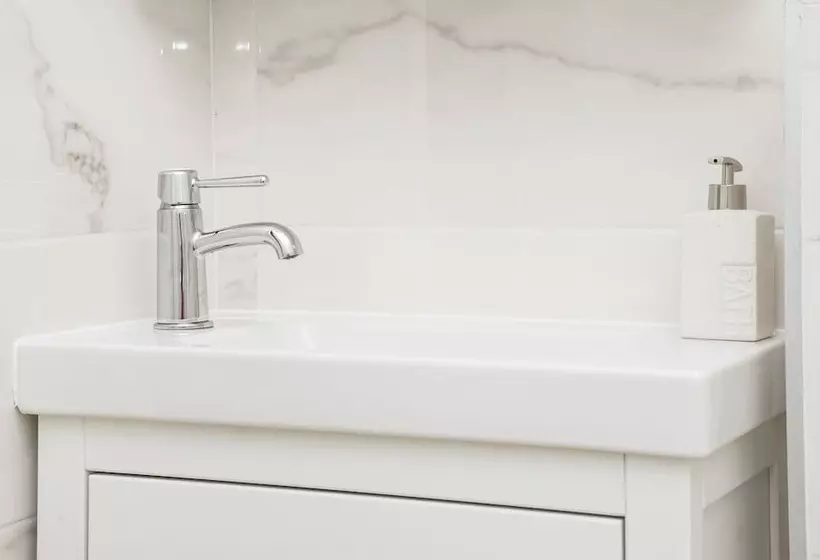 Pensión Bishop S Palace