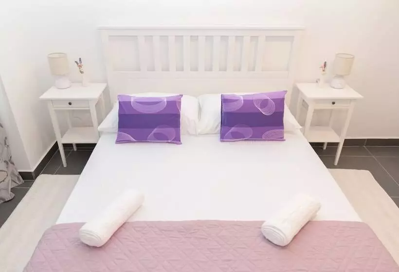 Pensión Bishop S Palace