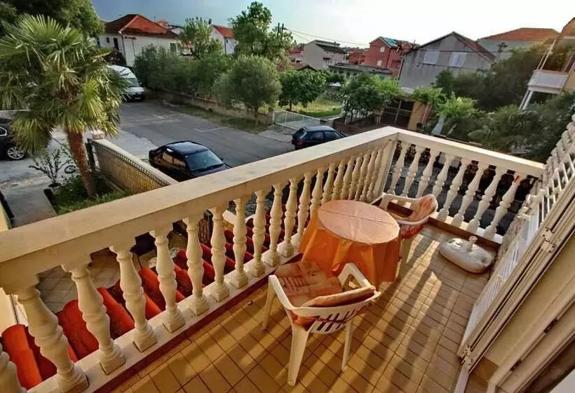 پانسیون Guest House Micin