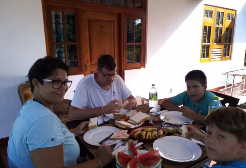 Majatalo Senuri Home Stay