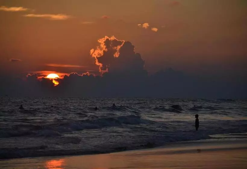 Hotelli Royal Rich Villa