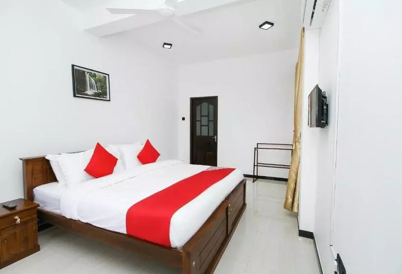 Hotelli Royal Rich Villa