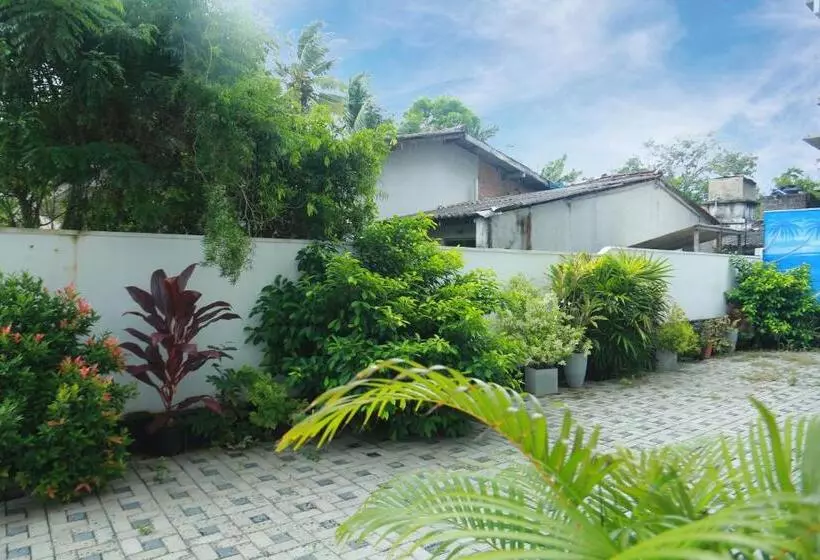 Hotelli Royal Rich Villa