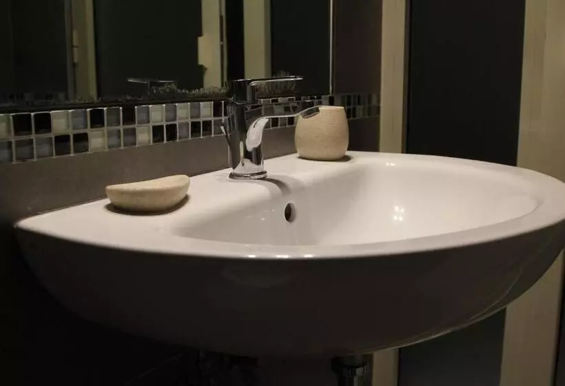 Majatalo Sesta Strada