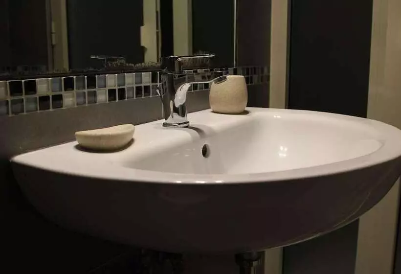 Majatalo Sesta Strada