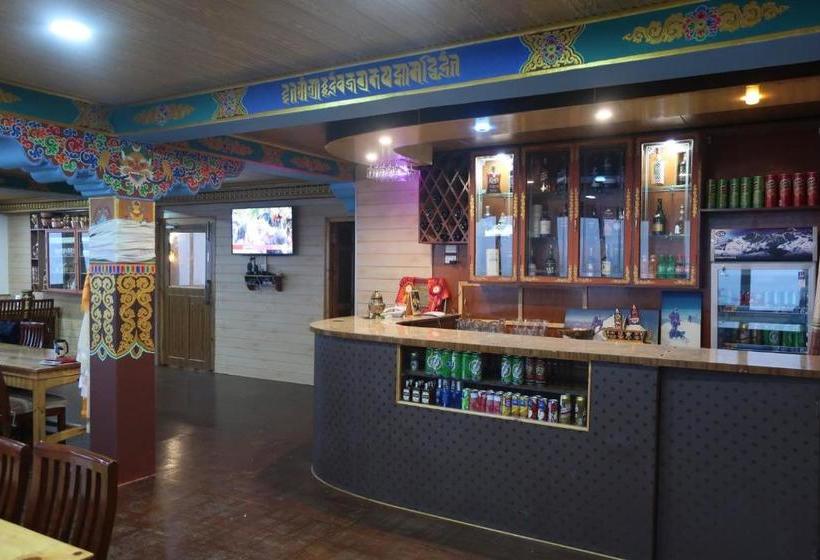 בית מלון כפרי Hikers Inn Lukla