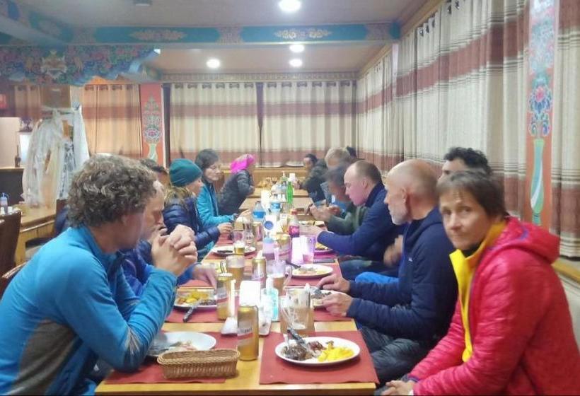 בית מלון כפרי Hikers Inn Lukla