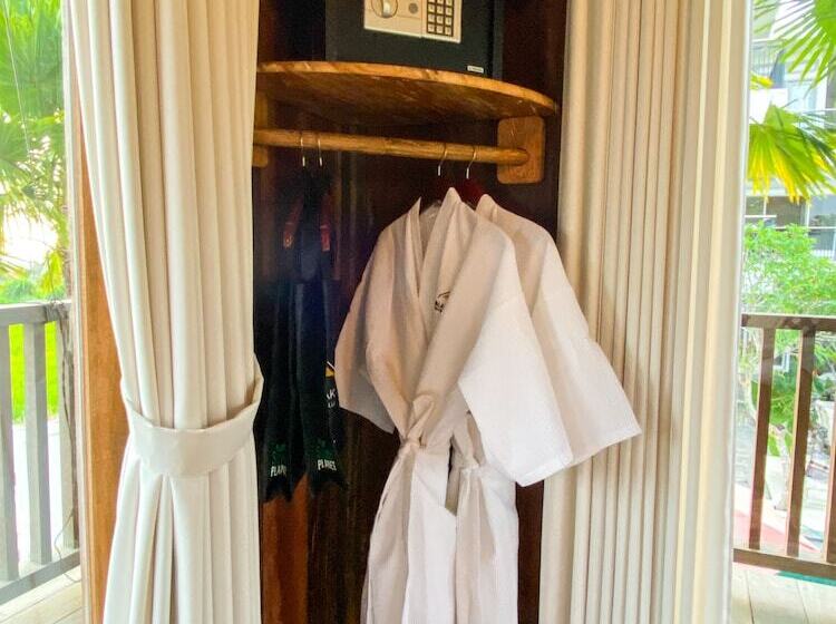 渡假胜地  Abian Taksu Suite & Villas