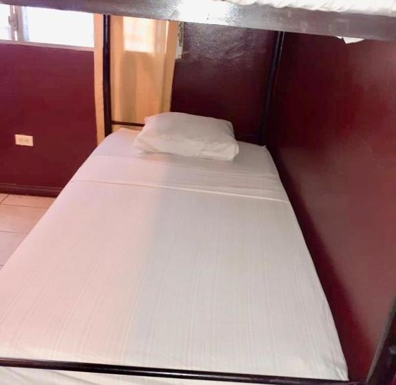 Airport Hostel Managua